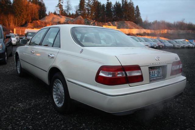 Infiniti Q45 1997 photo 4