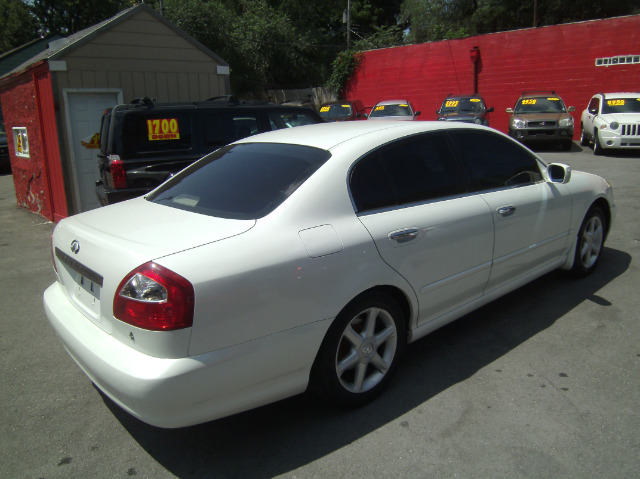 Infiniti Q45 Base Sedan