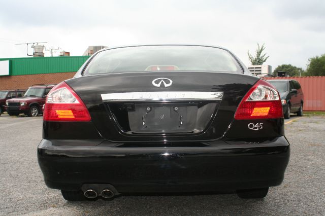 Infiniti Q45 2003 photo 2