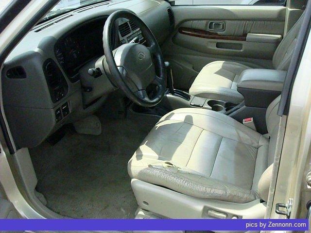 Infiniti QX4 1997 photo 5