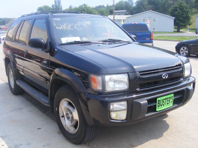 Infiniti QX4 1998 photo 4