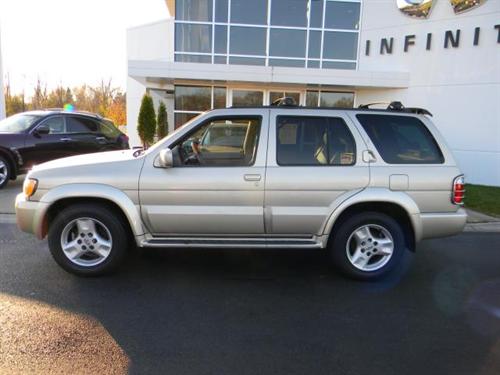 Infiniti QX4 2001 photo 1