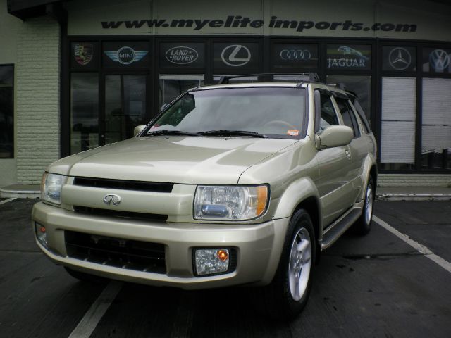 Infiniti QX4 2001 photo 10