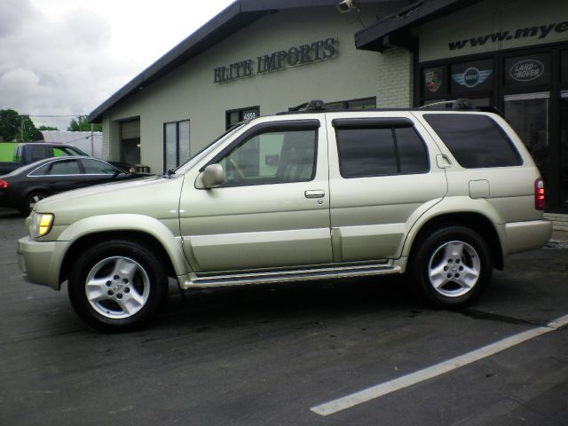 Infiniti QX4 2001 photo 21