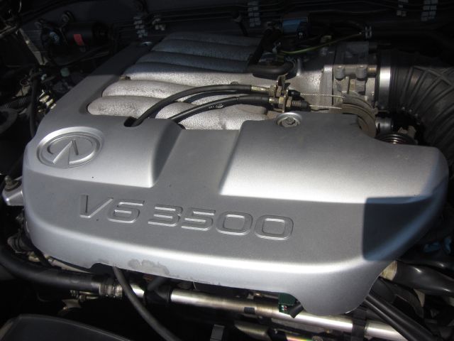 Infiniti QX4 2001 photo 19