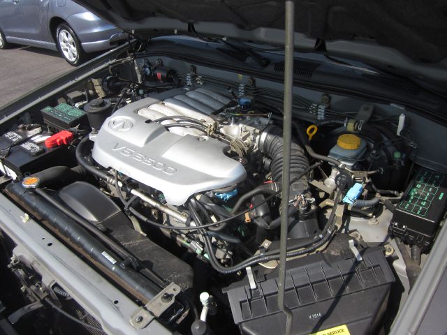 Infiniti QX4 2001 photo 20