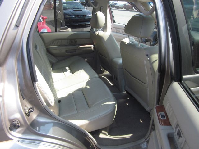 Infiniti QX4 2001 photo 21