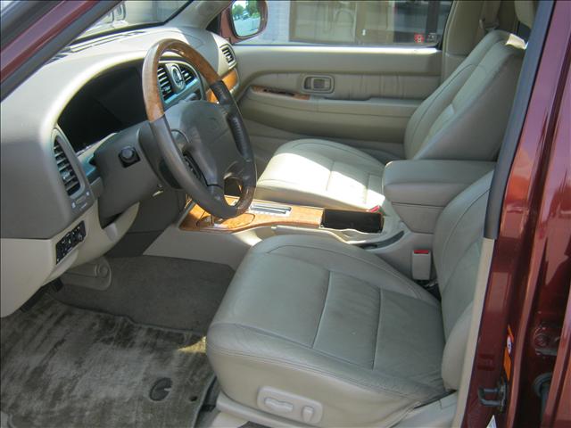 Infiniti QX4 2001 photo 4