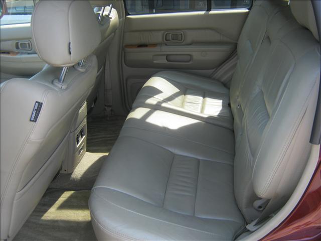 Infiniti QX4 2001 photo 5