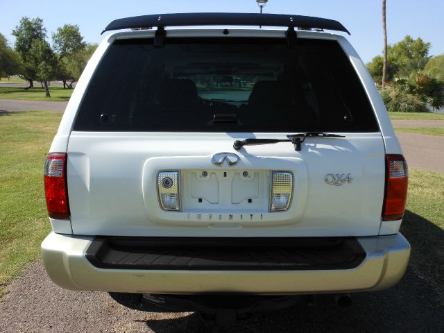 Infiniti QX4 2001 photo 34