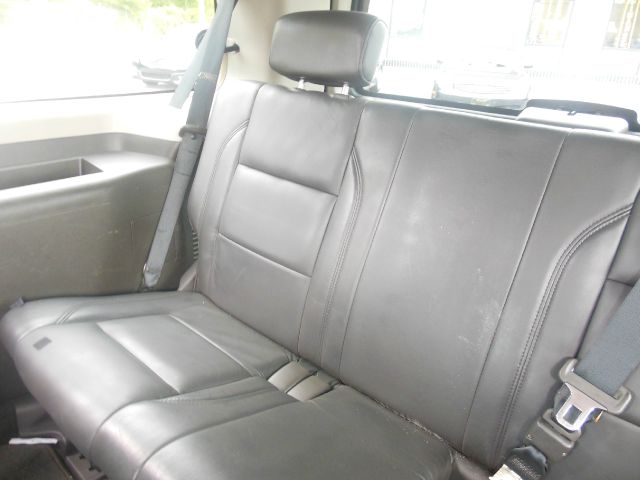 Infiniti QX56 2004 photo 13