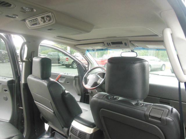 Infiniti QX56 2004 photo 15