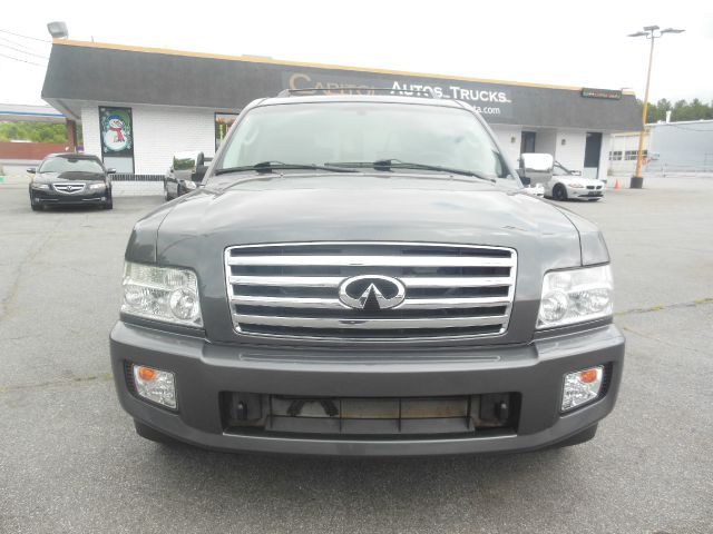 Infiniti QX56 2004 photo 18