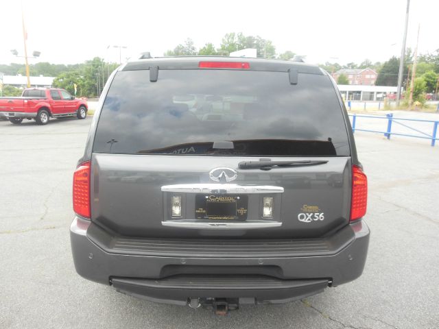 Infiniti QX56 2004 photo 19