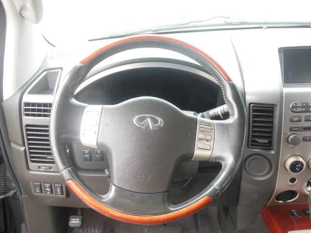 Infiniti QX56 2004 photo 5