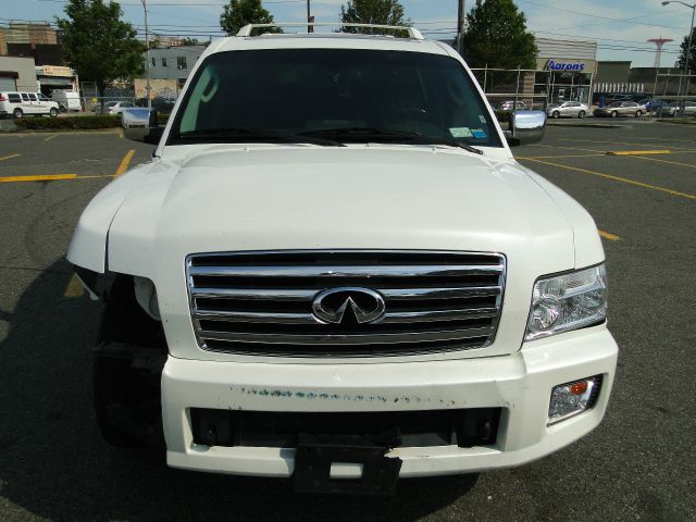 Infiniti QX56 2004 photo 27