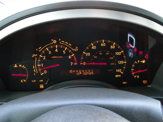 Infiniti QX56 2004 photo 34