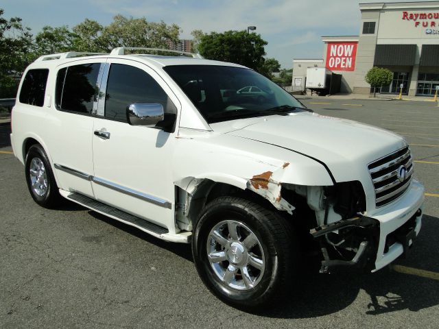 Infiniti QX56 2004 photo 47