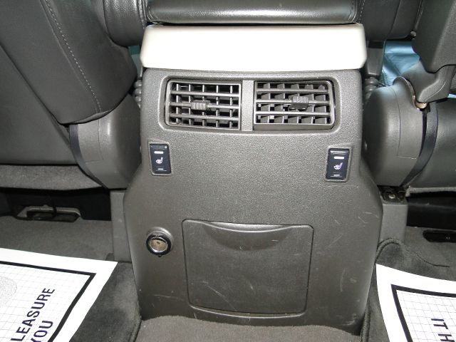 Infiniti QX56 2004 photo 56