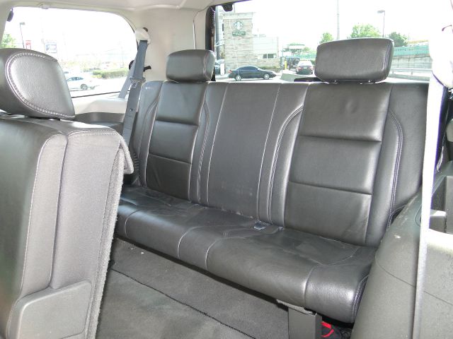 Infiniti QX56 2004 photo 65