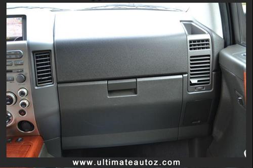 Infiniti QX56 2005 photo 2