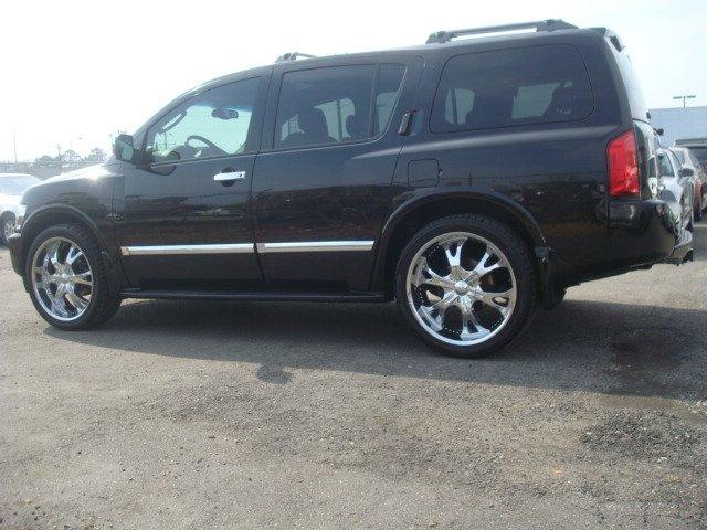 Infiniti QX56 2005 photo 2