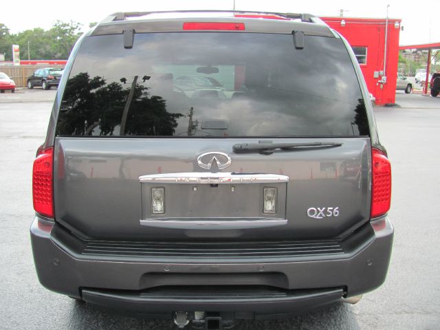 Infiniti QX56 2005 photo 43