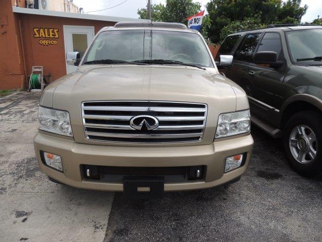 Infiniti QX56 2005 photo 2