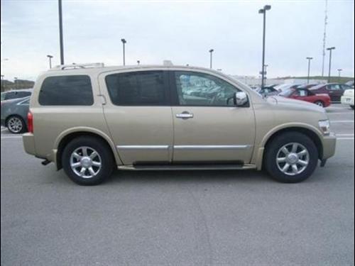 Infiniti QX56 2005 photo 3