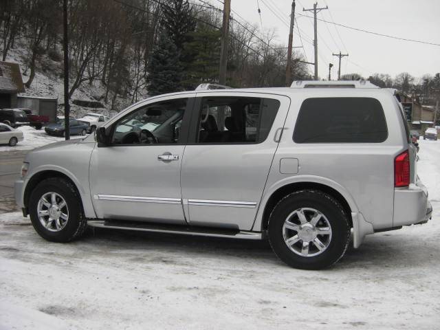 Infiniti QX56 2006 photo 1