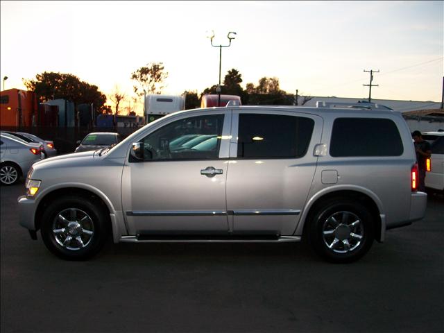 Infiniti QX56 2006 photo 3