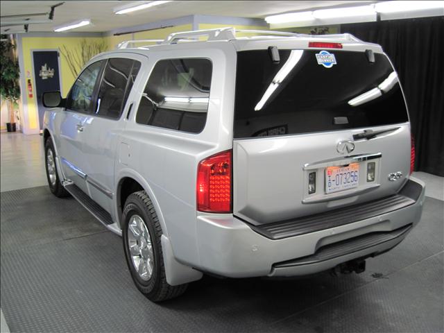 Infiniti QX56 2006 photo 1