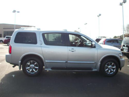 Infiniti QX56 2006 photo 2