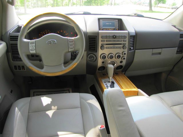 Infiniti QX56 2006 photo 20