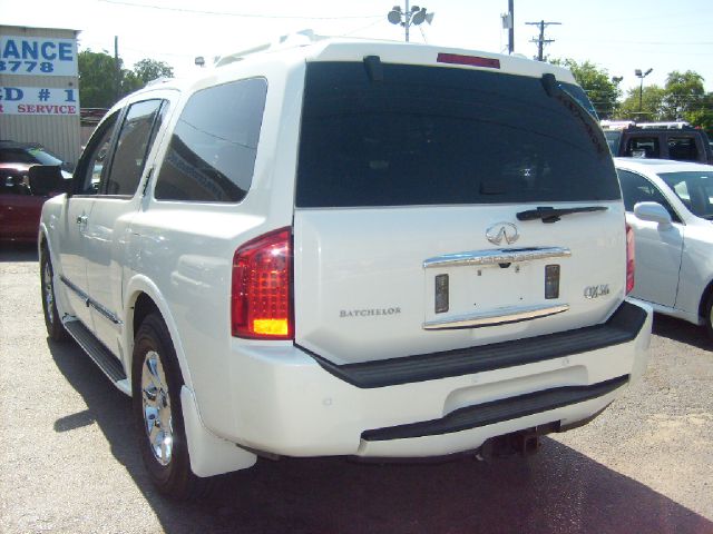 Infiniti QX56 5.6S SUV