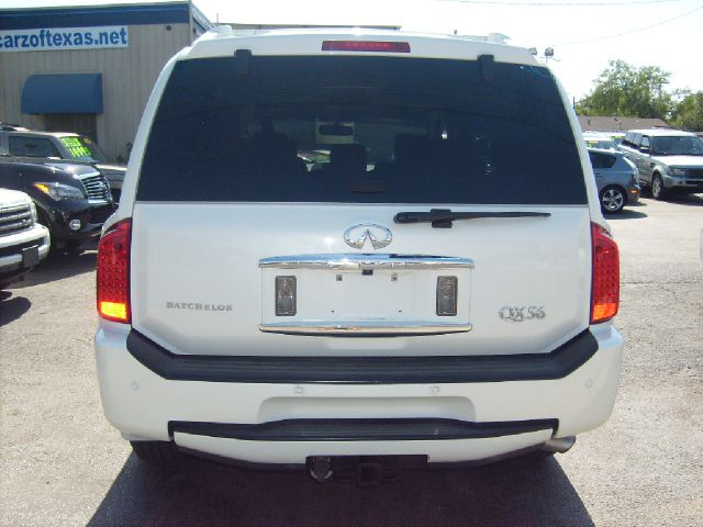 Infiniti QX56 2006 photo 4