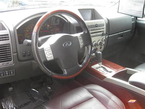 Infiniti QX56 2006 photo 3