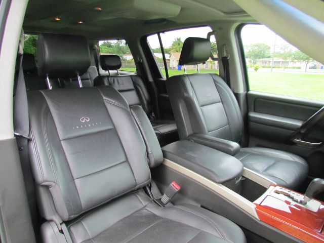 Infiniti QX56 2006 photo 11