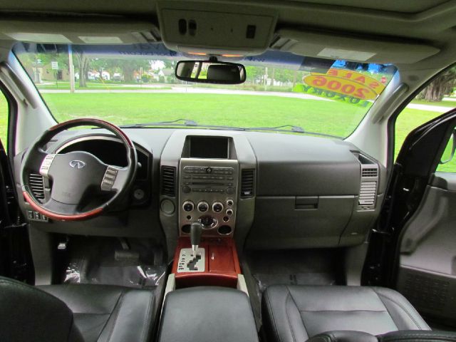 Infiniti QX56 2006 photo 47