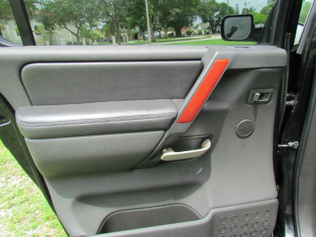 Infiniti QX56 2006 photo 56