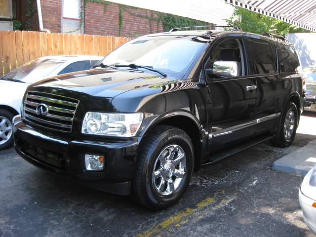 Infiniti QX56 2006 photo 2