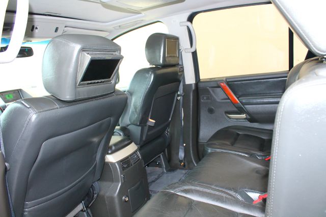 Infiniti QX56 2006 photo 12