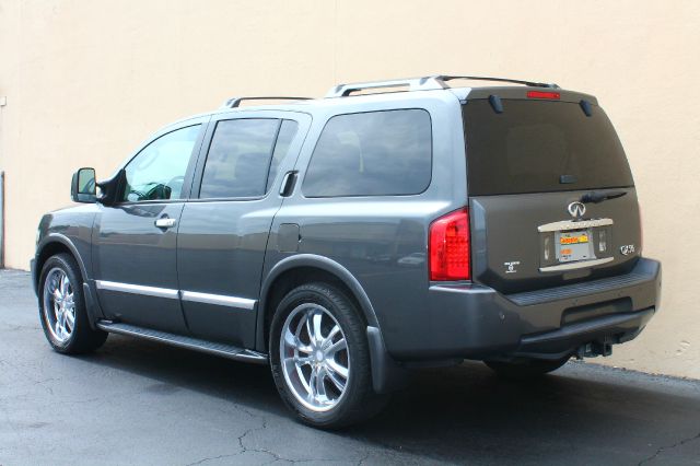 Infiniti QX56 2006 photo 24