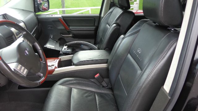 Infiniti QX56 2006 photo 1