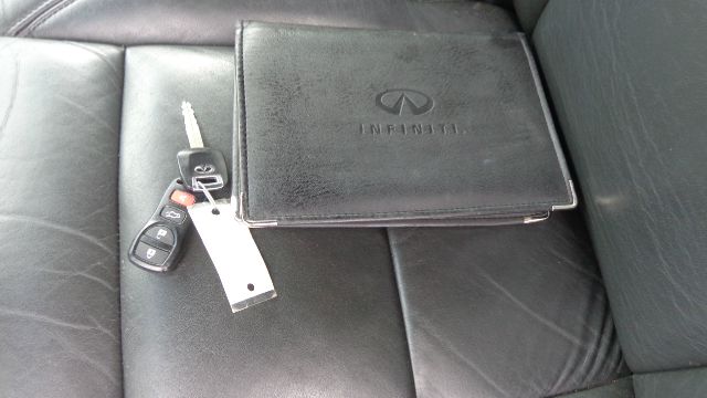 Infiniti QX56 2006 photo 4