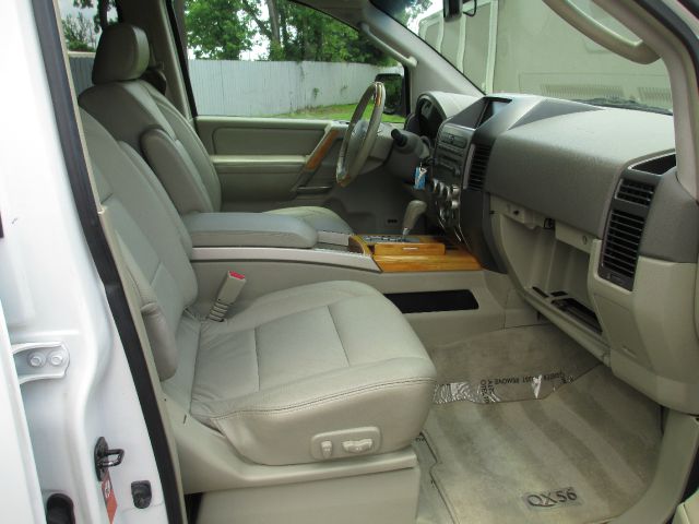 Infiniti QX56 2006 photo 10