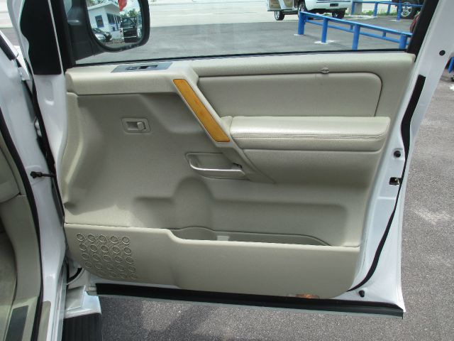 Infiniti QX56 2006 photo 11