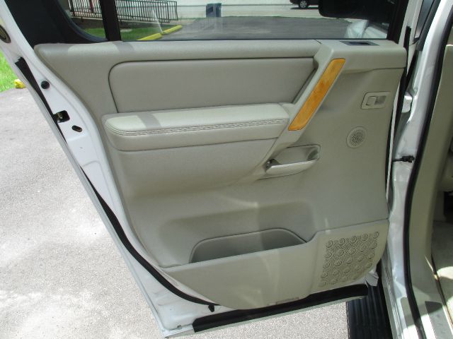 Infiniti QX56 2006 photo 16