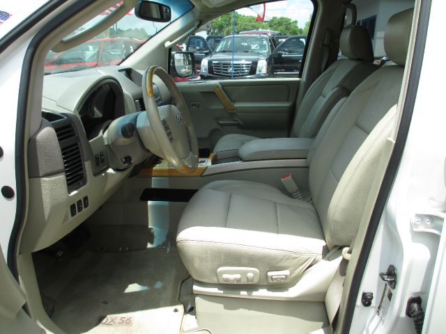 Infiniti QX56 2006 photo 17