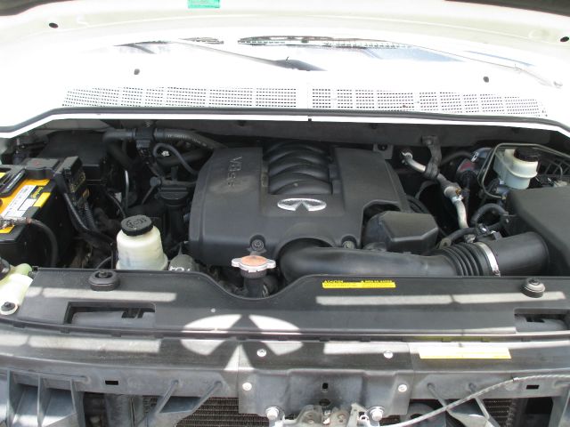 Infiniti QX56 2006 photo 26